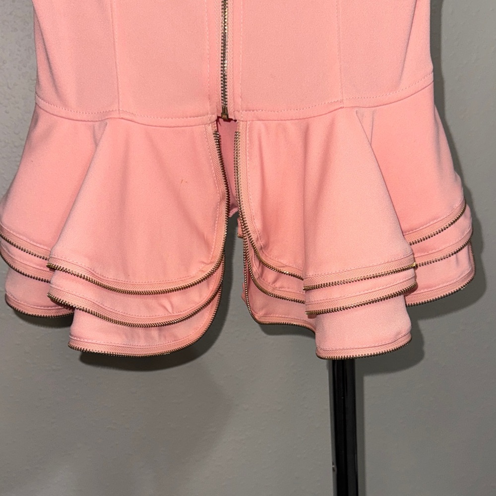 Elegant Pink Sleeveless Peplum Blouse - Picture 4 of 7